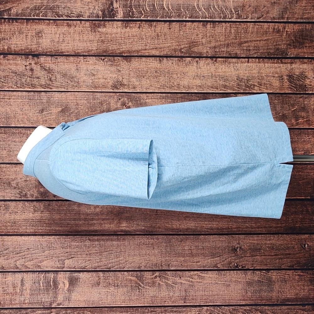 Mens Three Button Light Blue Stretch Pocket Polo - Picture 4 of 8